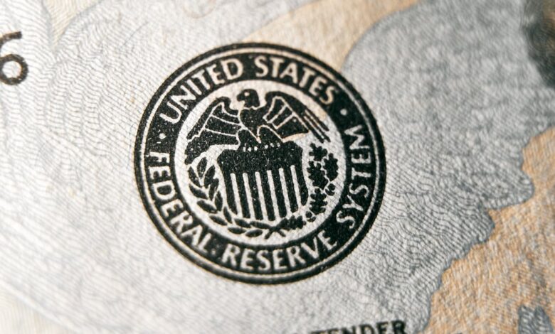 Federal Reserve's 2024 Interest Rate Pause: A Boost For Cryptocurrencies